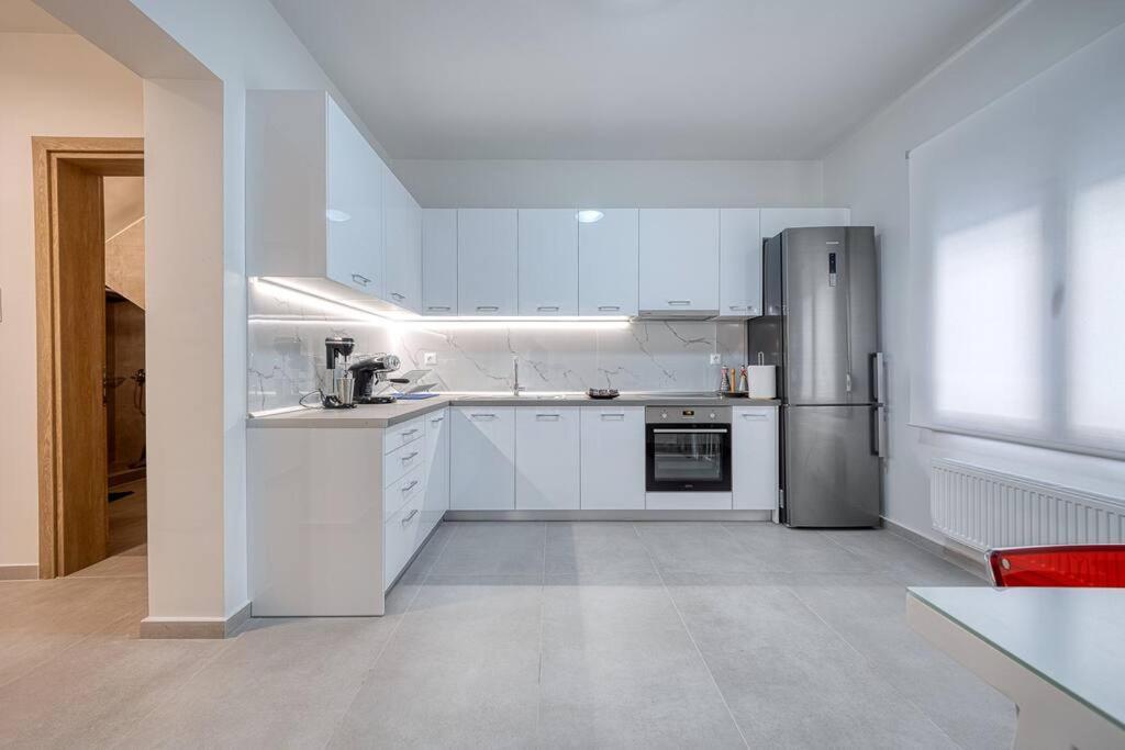 Vivian'S House Apartment Trikala  Ngoại thất bức ảnh