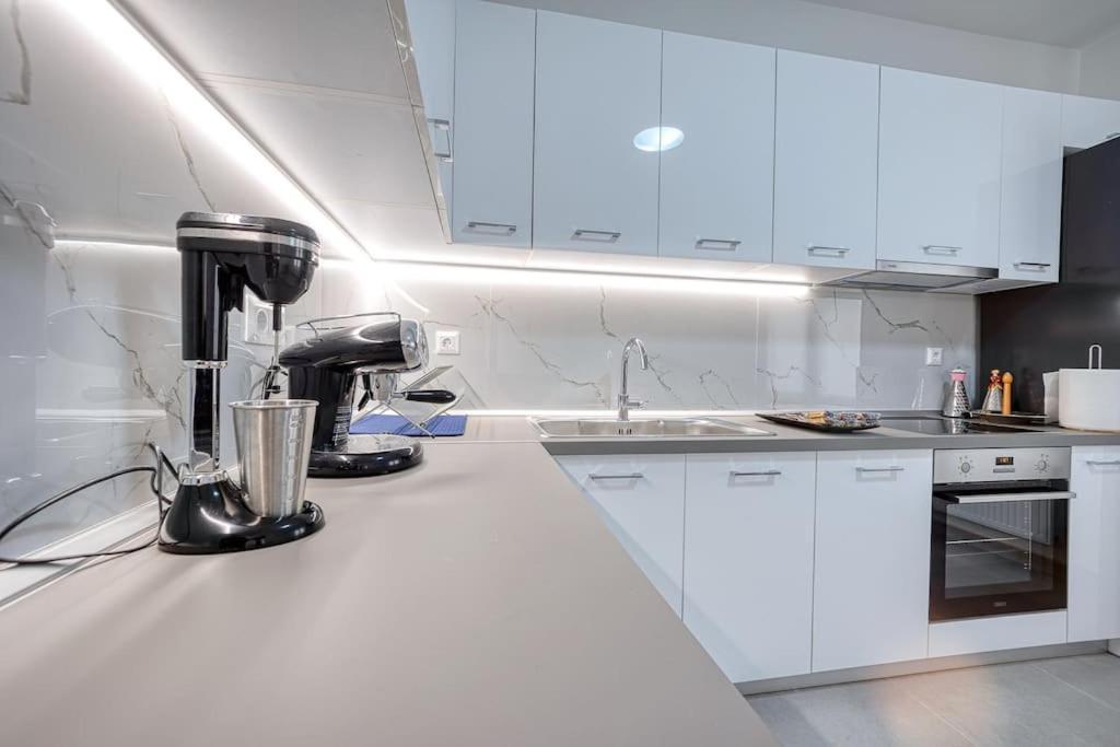 Vivian'S House Apartment Trikala  Ngoại thất bức ảnh